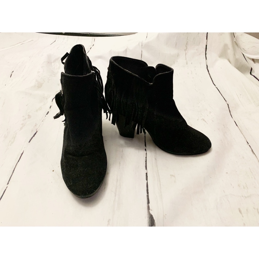 Breckelles Black Fringe Booties Boots Size 8
